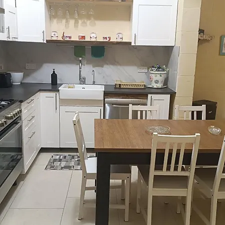 Tan-nahal Court Apartment, Gozo Apartment *